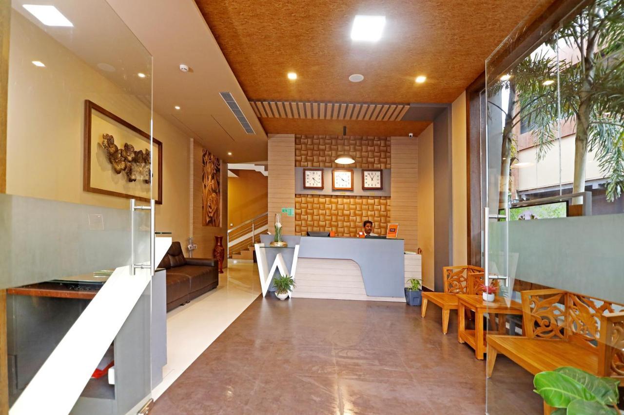 Hotel Wilton Sultan Bathery Εξωτερικό φωτογραφία