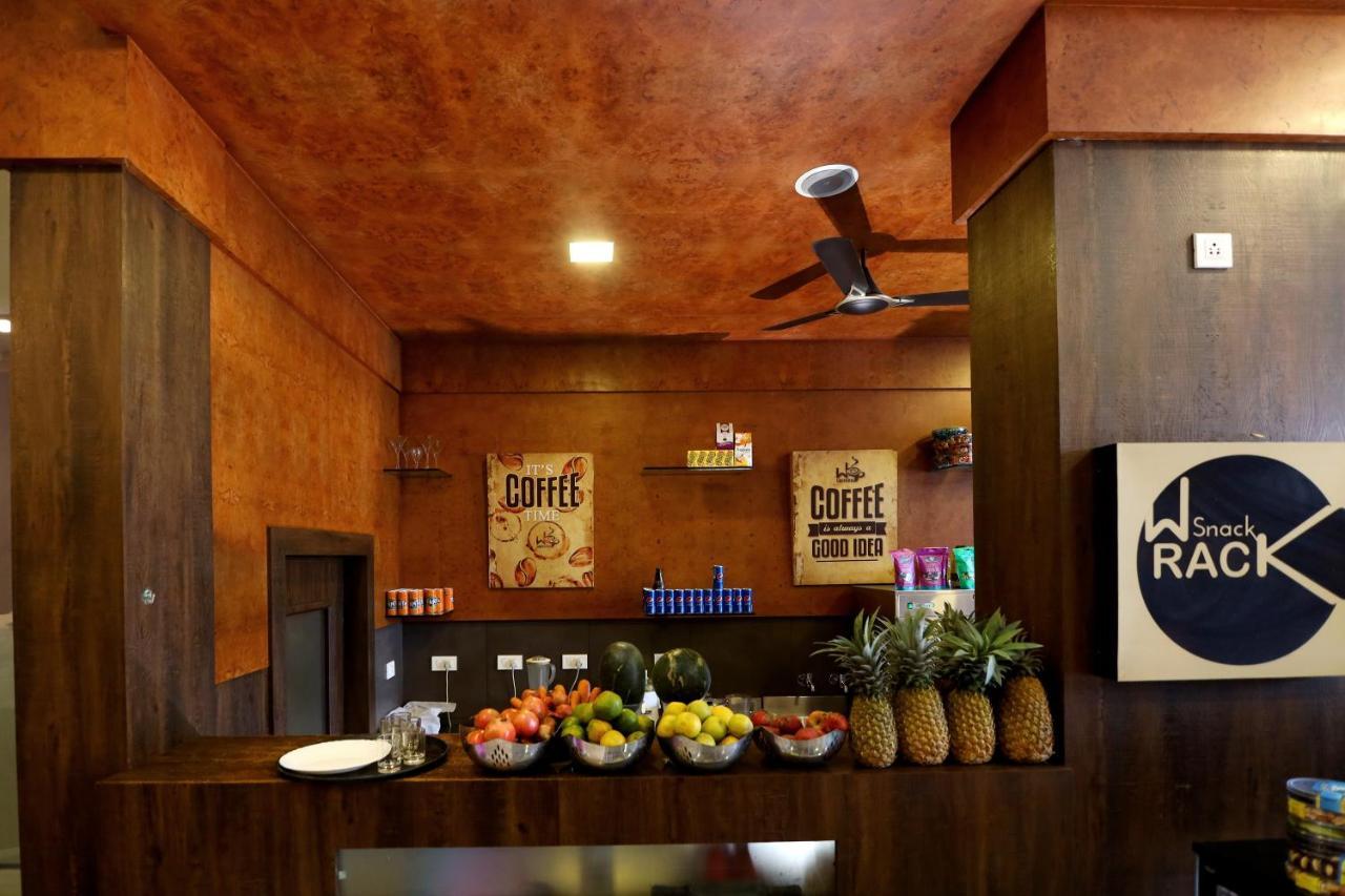 Hotel Wilton Sultan Bathery Εξωτερικό φωτογραφία
