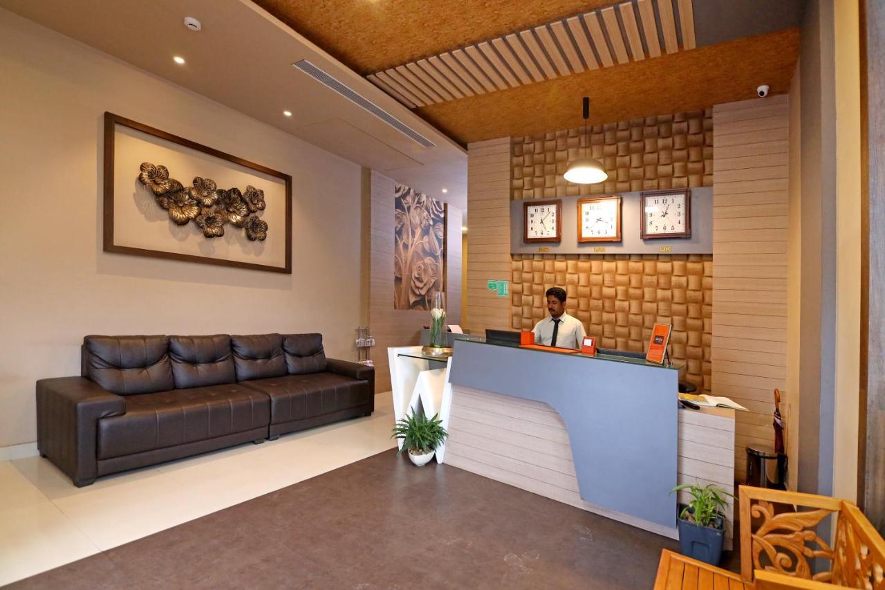 Hotel Wilton Sultan Bathery Εξωτερικό φωτογραφία